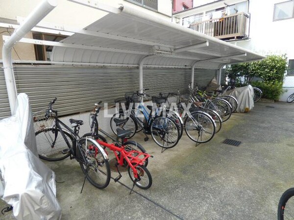 駐車場(駐輪場)