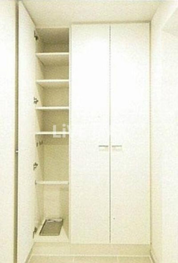 収納(※同間取り参考写真)