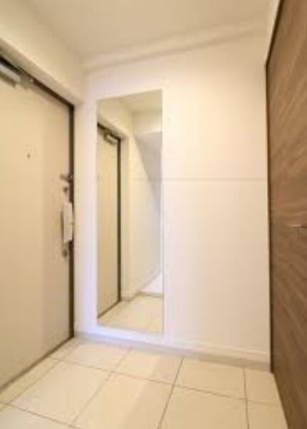 物件内観写真5　(他のお部屋の写真です。)