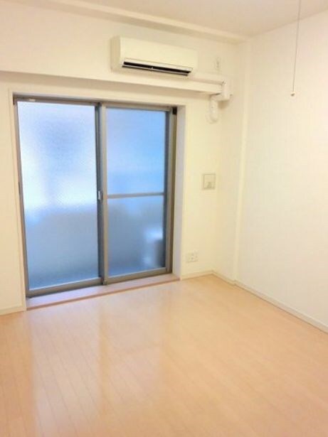 物件内観写真6　(他のお部屋の写真です。)