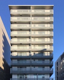 山手線 品川駅 13階建 築11年の外観写真