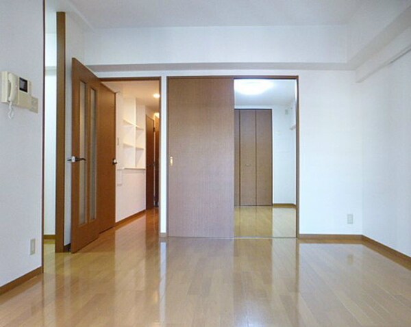 寝室(別号室参考写真)