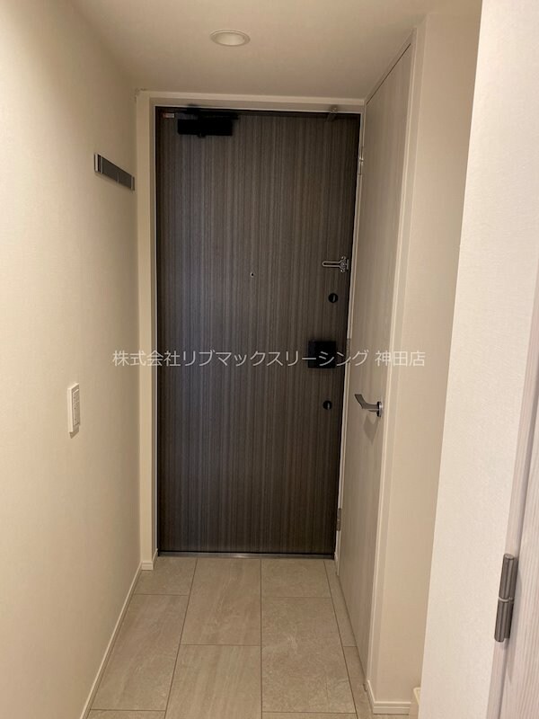 玄関(◆山手線『神田』駅徒歩5分の分譲型賃貸マンション◆)