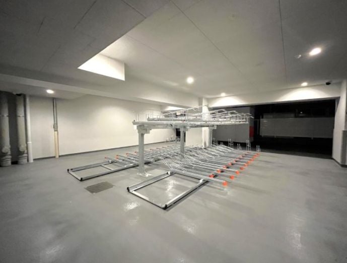 物件外観写真4　(駐輪場)