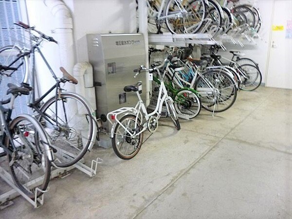 駐車場(駐輪場)