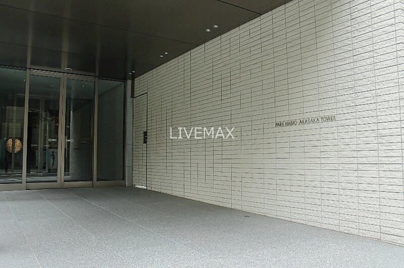 物件外観写真2　(設備充実のハイグレード賃貸マンションです。)