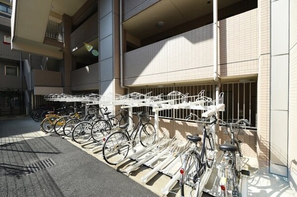 駐車場(駐輪場)