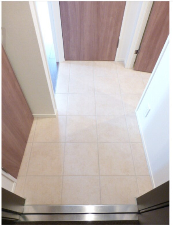 玄関(★《見学予約受け付け中》・設備充実シリーズ型マンション★)