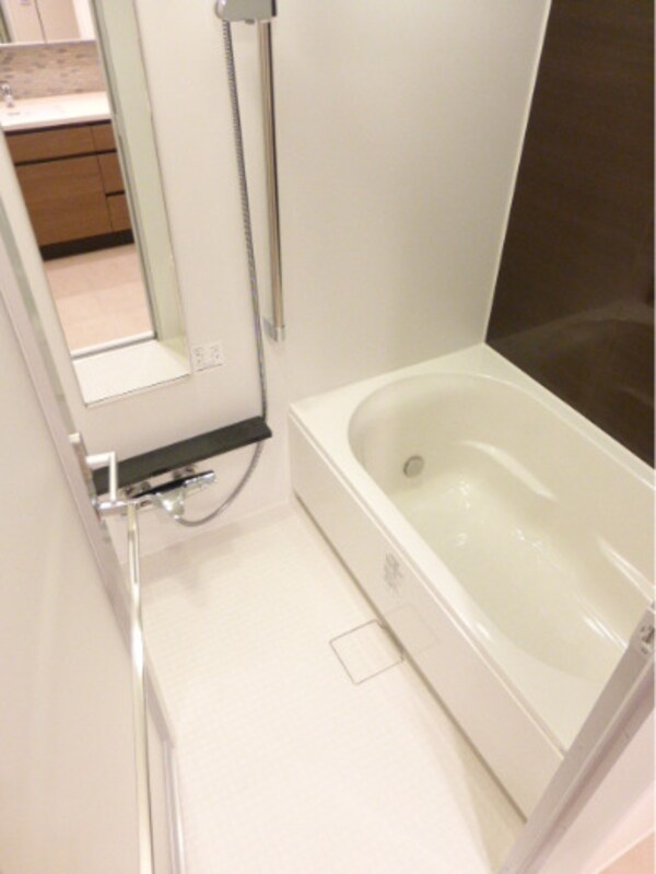 浴室(★《見学予約受け付け中》・設備充実シリーズ型マンション★)