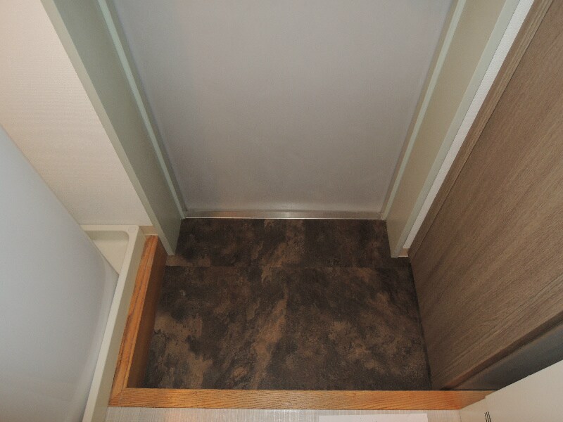 物件内観写真19　(玄関)