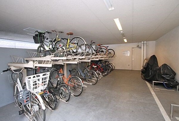 駐車場(駐輪場)