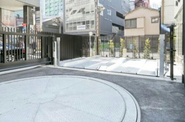 駐車場(★《見学予約受け付け中》設備充実のハイグレード賃貸マンション)