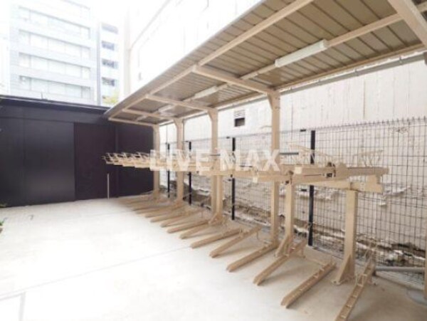 駐車場(駐輪場)