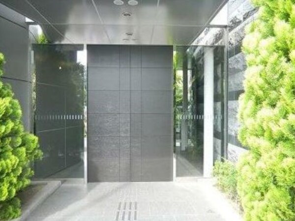 エントランス(★《見学予約受け付け中》設備充実のハイグレード賃貸マンション)