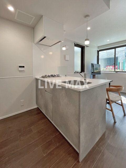 物件内観写真5　(別号室参考写真)