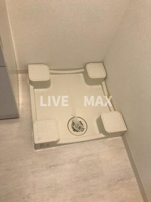 物件内観写真11　(洗濯機置場)