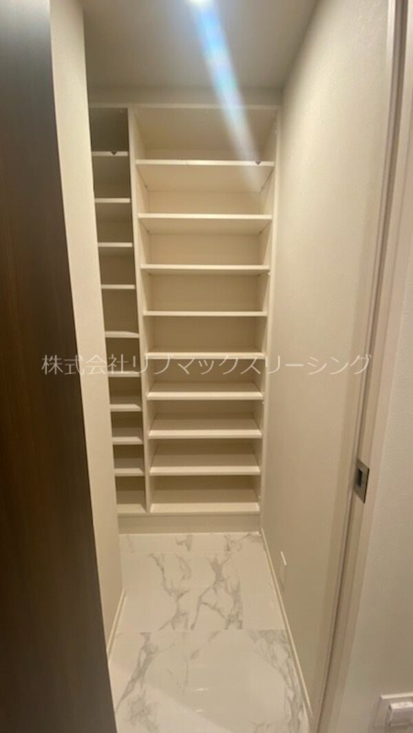 収納(★《見学予約受け付け中》設備充実のハイグレード賃貸マンション)