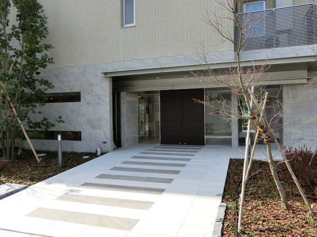 物件外観写真2　(★《見学予約受け付け中》設備充実のハイグレード賃貸マンション)