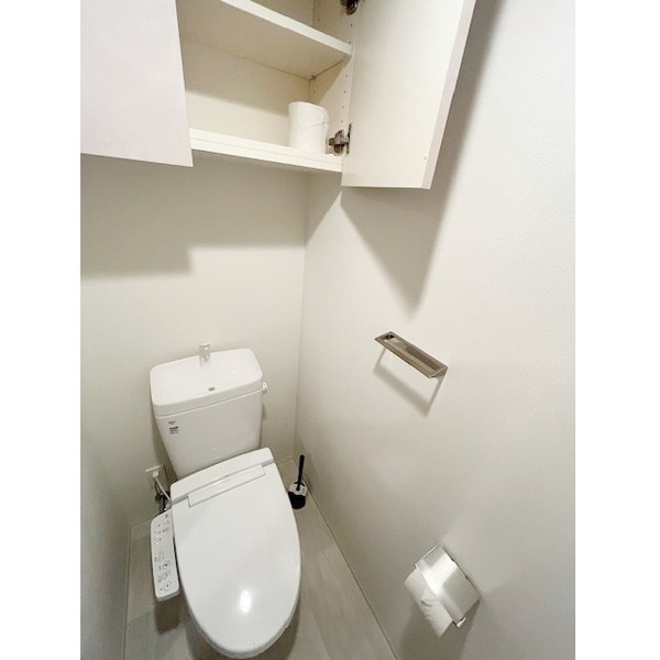 内装他(駐輪場)