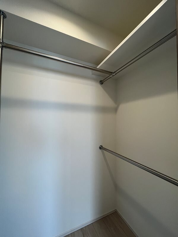 物件内観写真10　(ウォークインクローゼット)