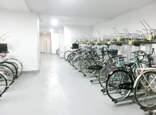 物件外観写真3　(駐輪場)