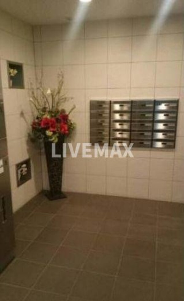 ロビー・ラウンジ(門前仲町駅徒歩3分の築浅物件！ペットと住める物件です！)