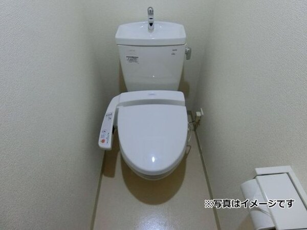 トイレ(別号室参考写真)