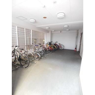 物件内観写真19　(駐輪場)