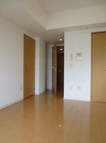 物件内観写真7　(～日々の生活は素敵なリビングで～)