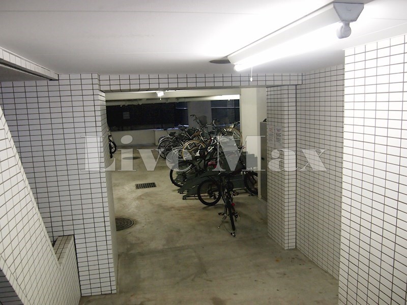 物件内観写真17　(駐輪場)