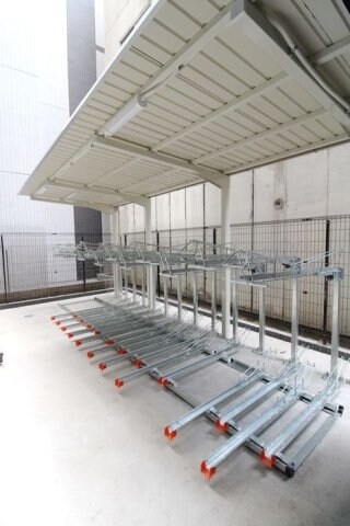 物件外観写真4　(駐輪場)