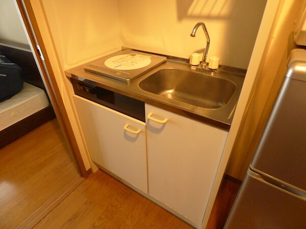 キッチン(★《見学予約受け付け中》・家具家電付きマンション★)