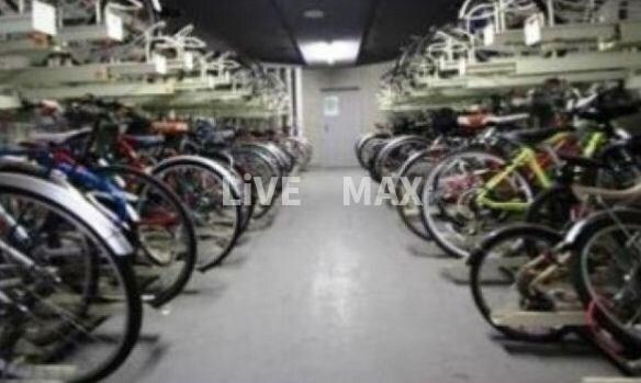 物件内観写真14　(駐輪場)