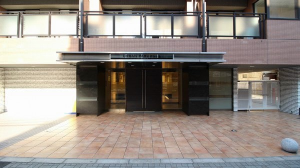 エントランス(★《見学予約受け付け中》設備充実のハイグレード賃貸マンション)