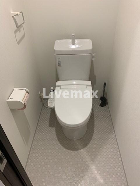 物件内観写真11　(別号室参照写真)