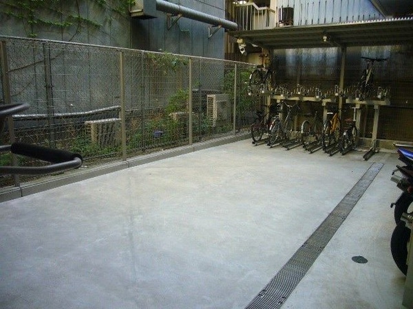 駐車場(駐輪場)