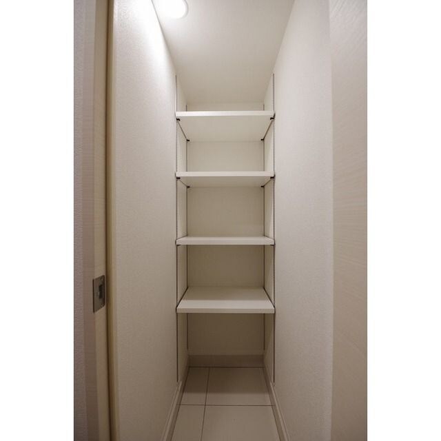 物件内観写真11　(別号室参考写真)