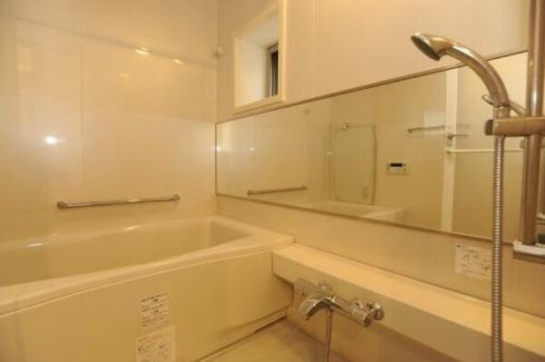 浴室(★《見学予約受け付け中》設備充実のハイグレード賃貸マンション)