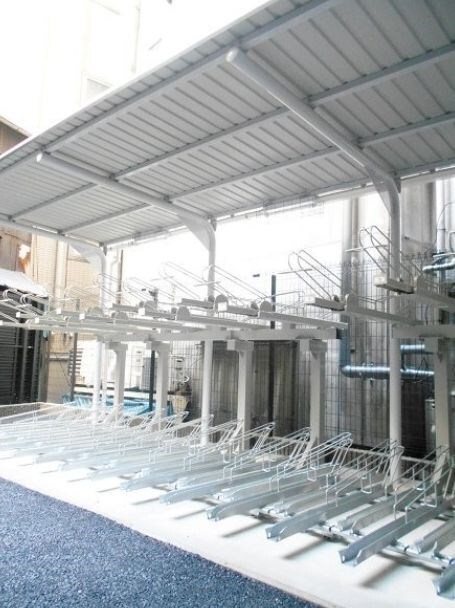 物件外観写真4　(駐輪場)