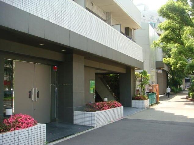 物件外観写真3　(　★《見学予約受け付け中》設備充実のハイグレード賃貸マンショ)