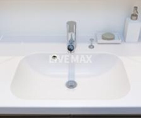 洗面・脱衣所(※同シリーズ物件参考写真使用。)