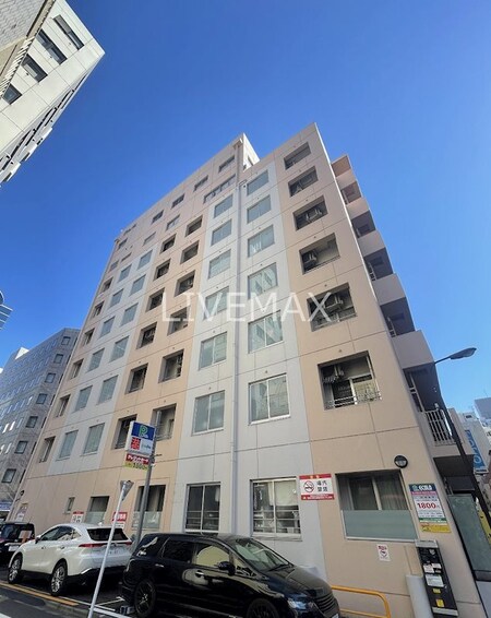 MYE新宿御苑外観写真
