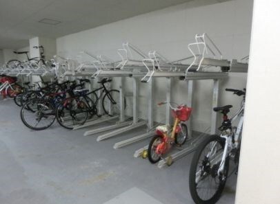 物件外観写真4　(駐輪場)