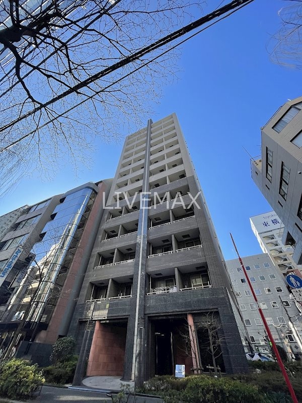 パレステュディオ新宿御苑駅前の物件外観写真