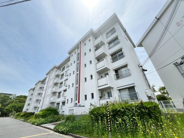 泉北茶山台第一次住宅　８棟