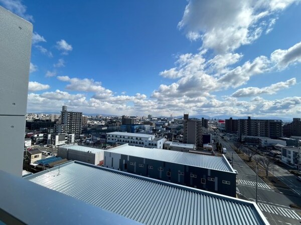 眺望(1004号室のモデルルームのお写真となります。ご参考までにご)