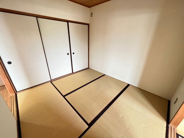 その他(別号室の画像です。ご参考下さい)