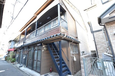 上野芝アパートB棟外観写真