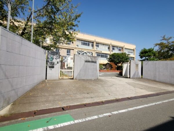 周辺環境(【小学校】和泉市立鶴山台北小学校まで475ｍ)