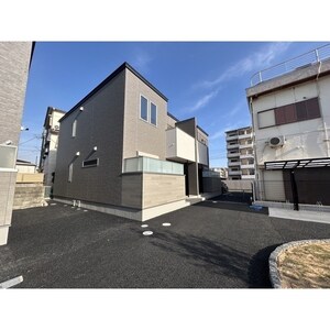 エストリラ津久野外観写真